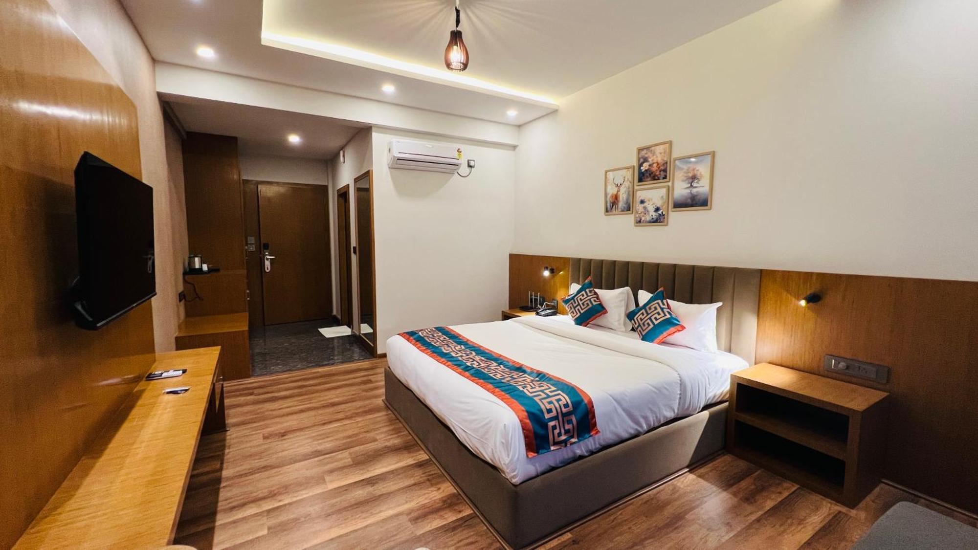 Hotel Aashraya Dod Jala Exterior foto